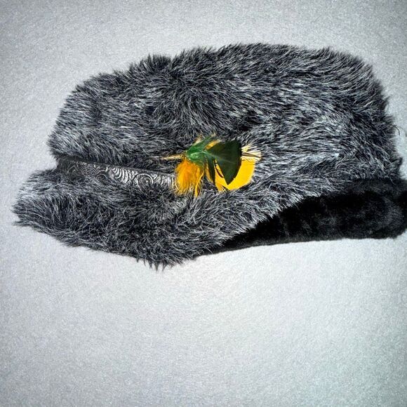 Vintage Dobbs Fifth Avenue Gray Fur Fedora Hat Feather Accent USA Made Size 7 1/